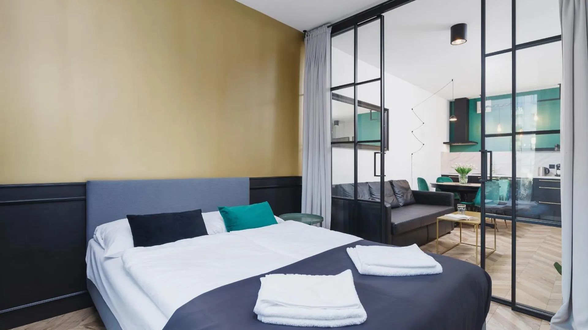 Podgorze Golden Oriole Apartment Cracow By Renters Prestige Krakow 0*,  Poland