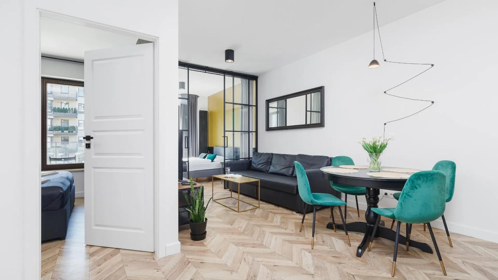 Podgorze Golden Oriole Apartment Cracow By Renters Prestige Krakow