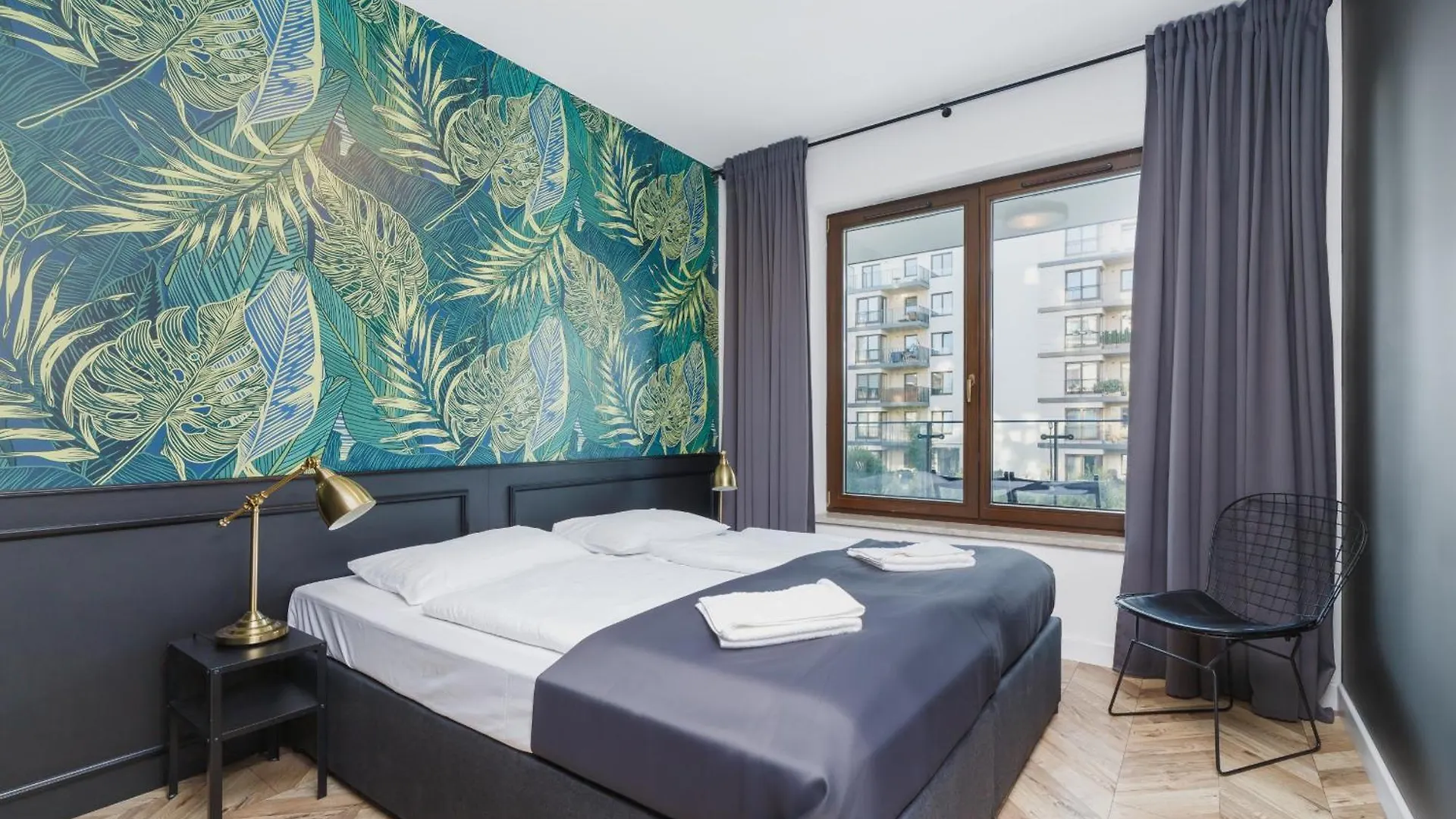 Podgorze Golden Oriole Apartment Cracow By Renters Prestige Krakow