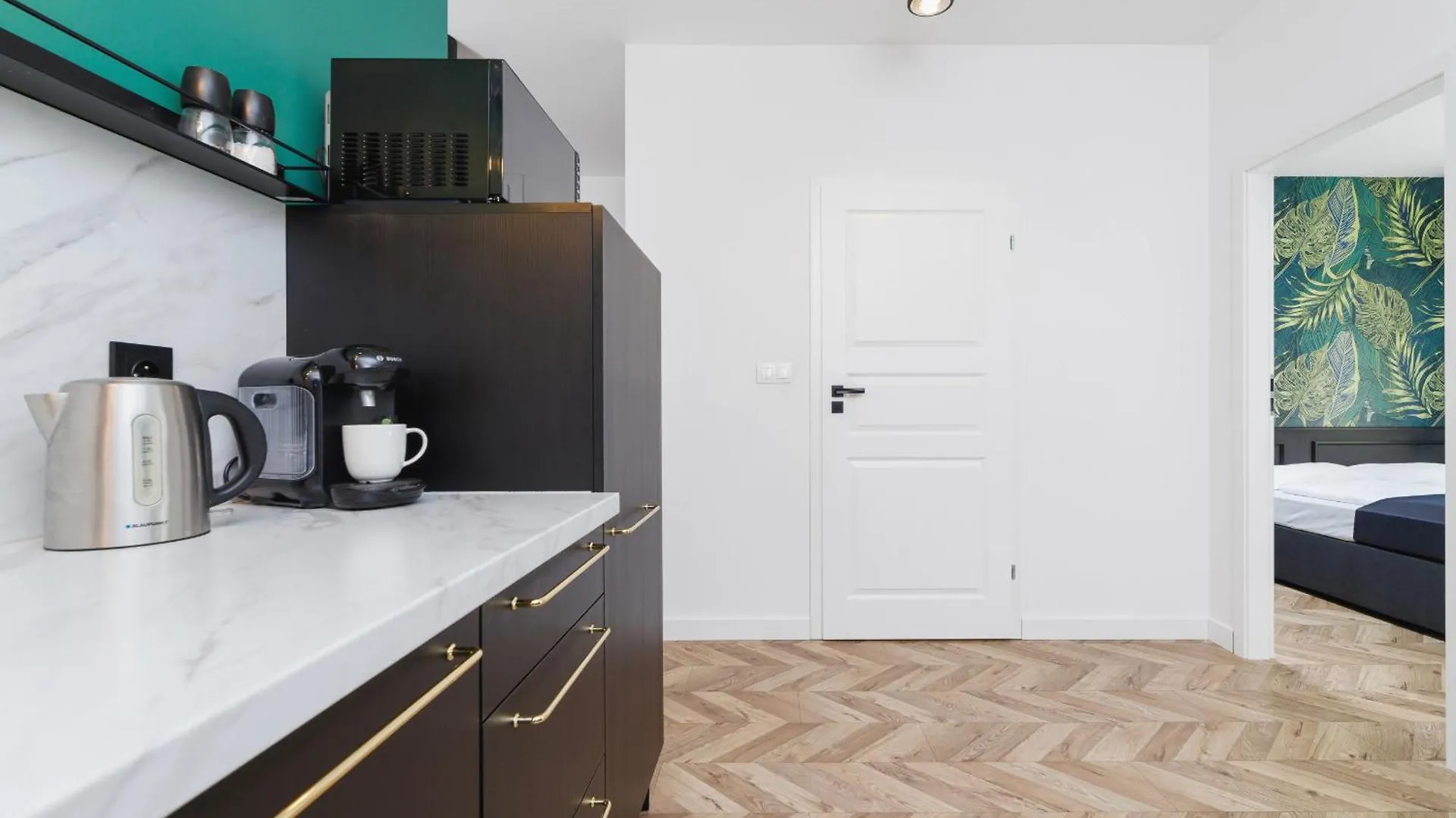 Podgorze Golden Oriole Apartment Cracow By Renters Prestige Krakow