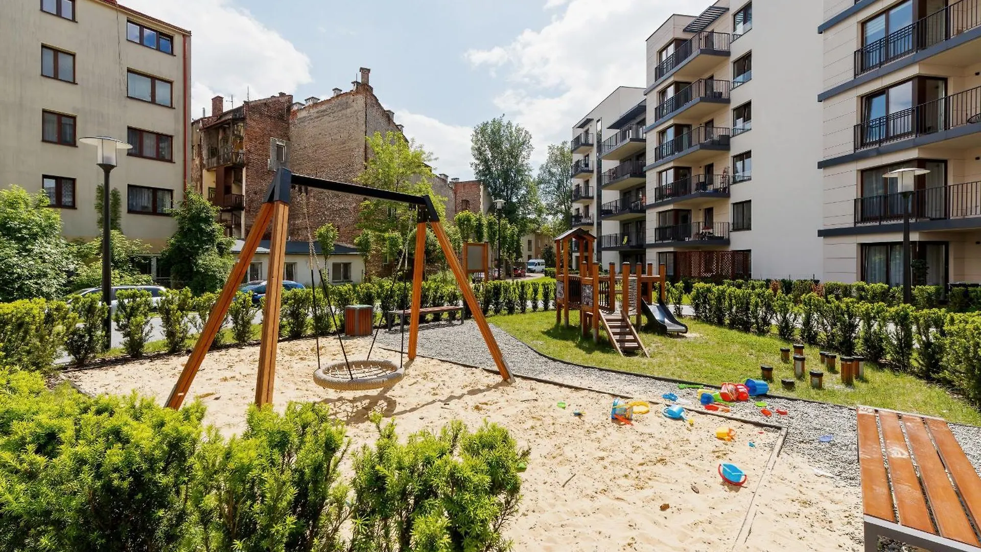 Podgorze Golden Oriole Apartment Cracow By Renters Prestige Krakow
