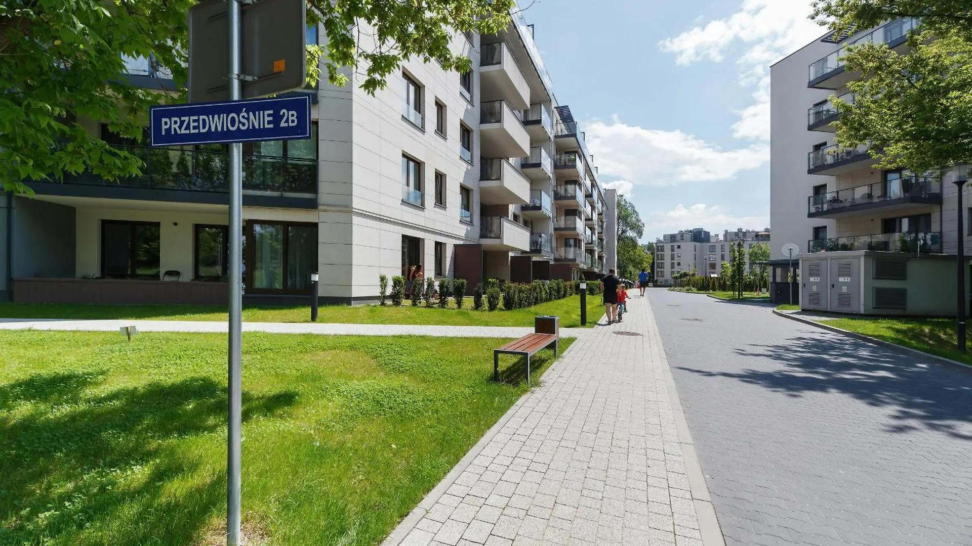 Podgorze Golden Oriole Apartment Cracow By Renters Prestige Krakow Poland